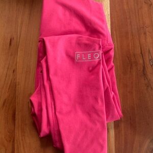 Fleo Hot Pink Leggings